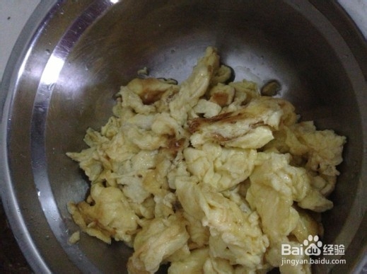 洋葱炒鸡蛋的做法