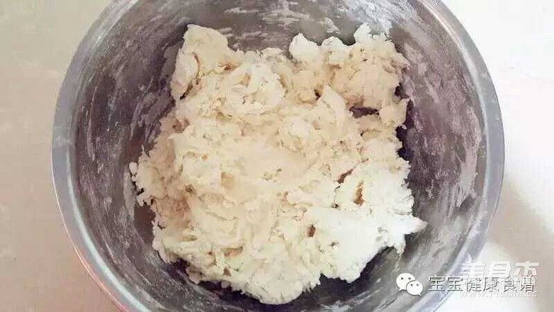 松软的大包子和肉龙