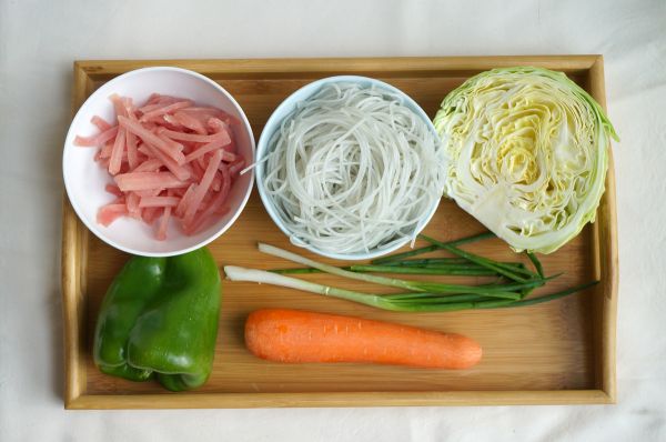 肉丝圆白菜炖粉条