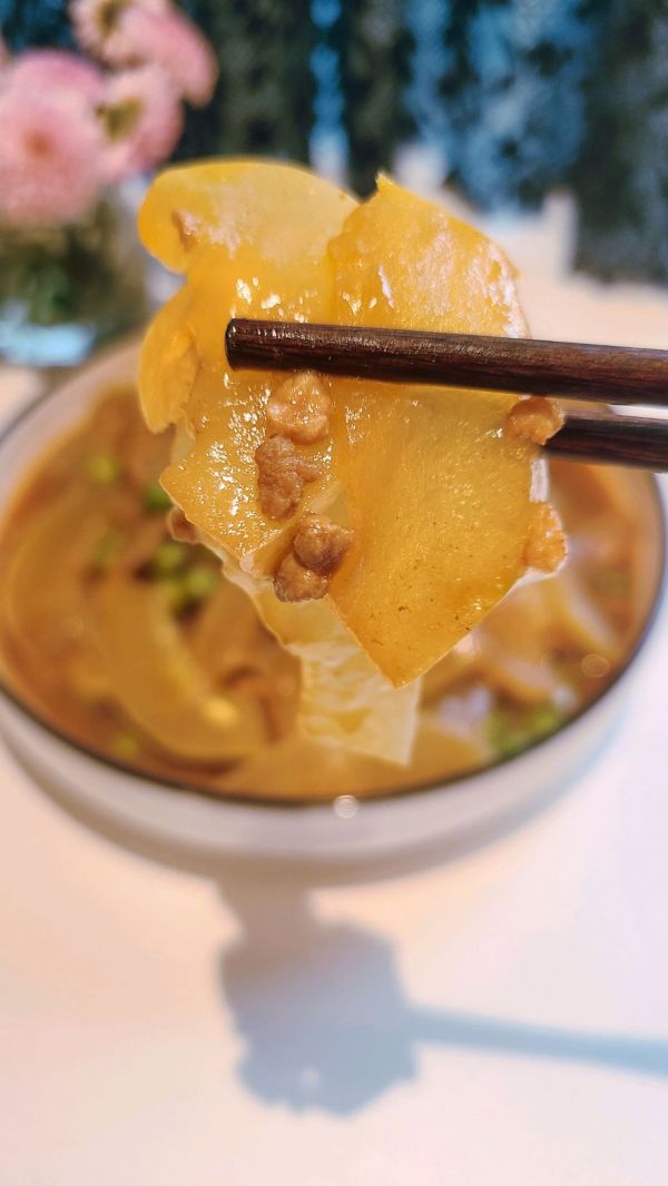 肉沫老黄瓜烧豌豆