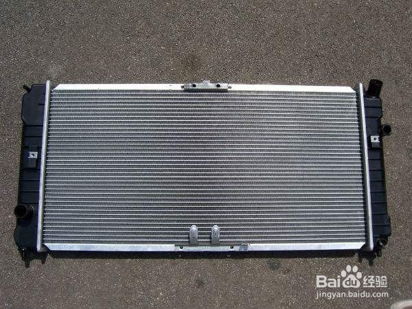 最简便的汽车水箱清洗