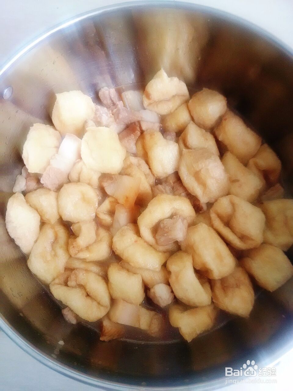 五花肉炖油豆腐