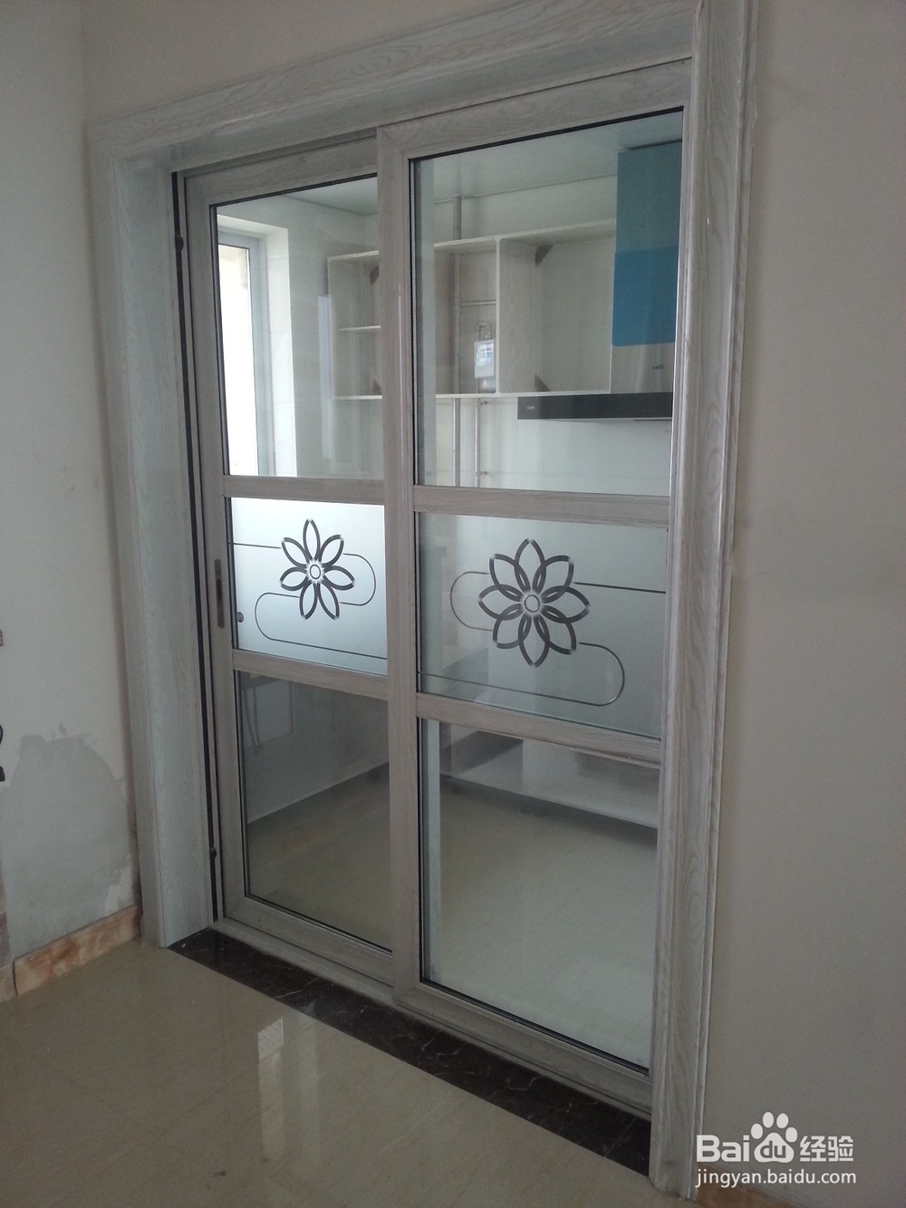 Photoshop怎样去除局部污点