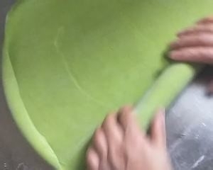 陕西美食之菠菜手擀面的做法