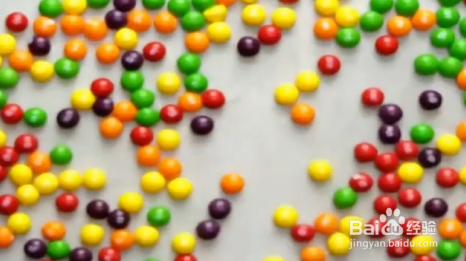 如何自制七彩鸡尾酒？