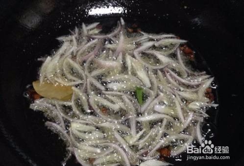 年味之还原老味道葱油拌面怎么做?