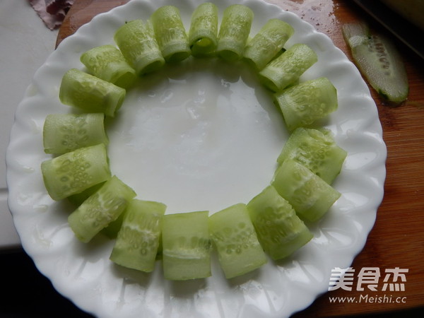 凉拌黄瓜卷的做法