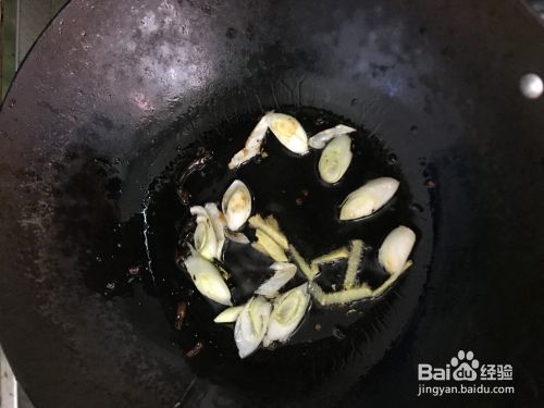 香菇炒圆火腿的做法