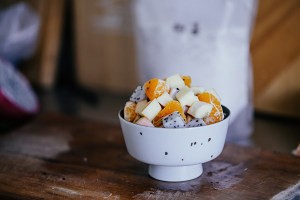 如何做酸奶藕粉鲜果沙拉