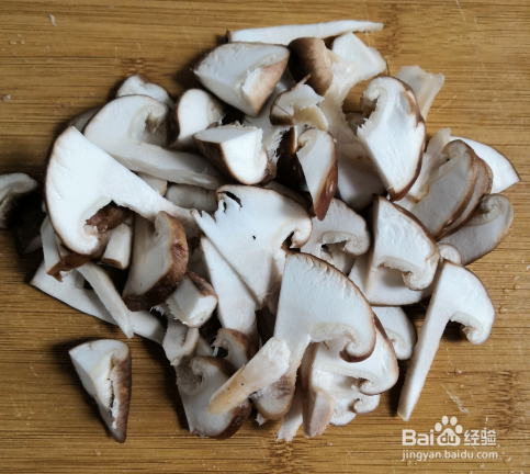 家常香菇豆腐汤怎么做