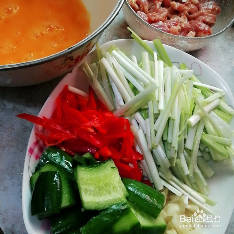 鸡蛋炒瘦肉的家常做法