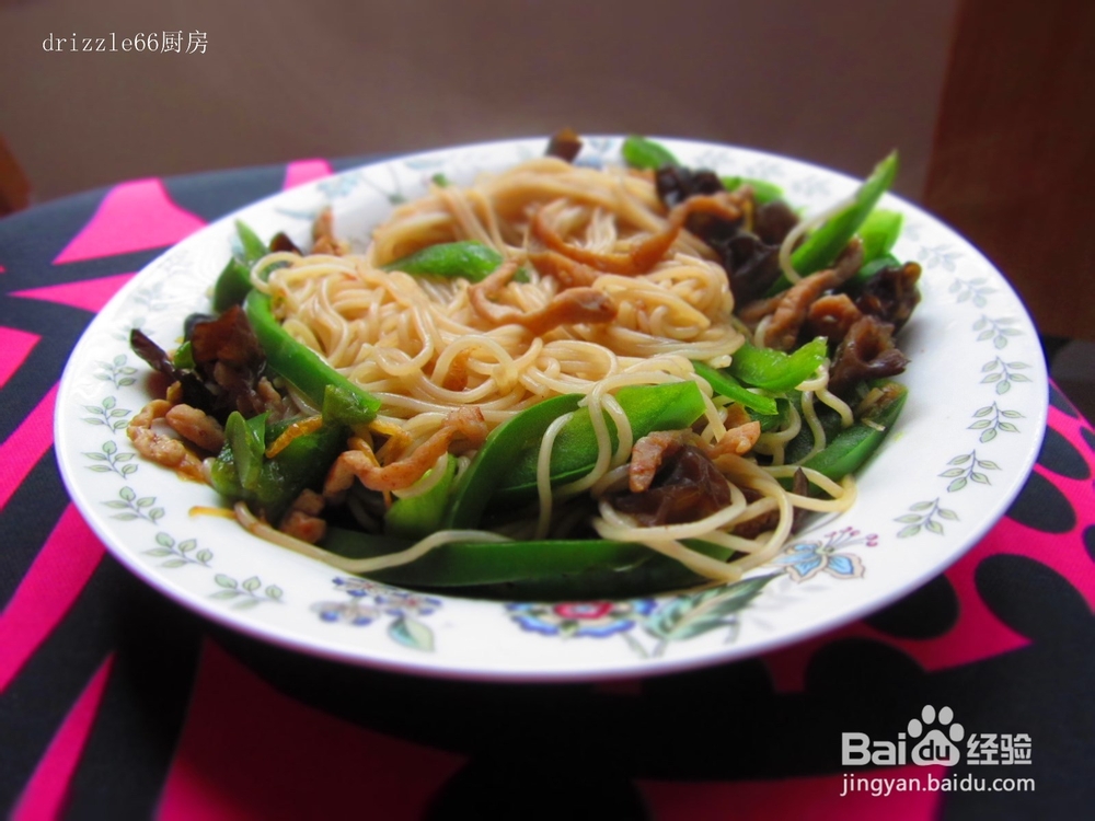 青椒肉丝炒面的做法