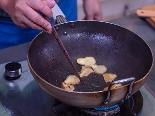 麻油鸡空心面线怎么做?