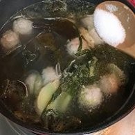 过年回家美食记88--海带肉丸汤