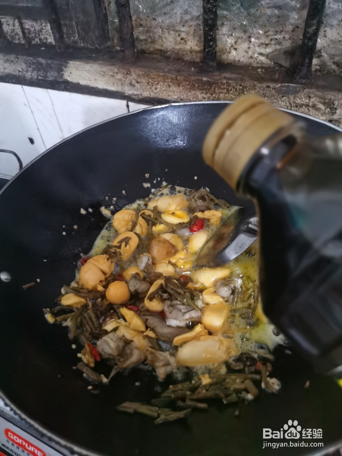 如何炒鸡内蛋和蛋肠?