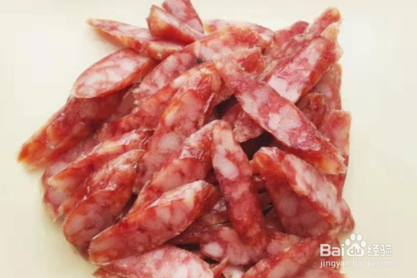 尖椒炒腊肠怎么做