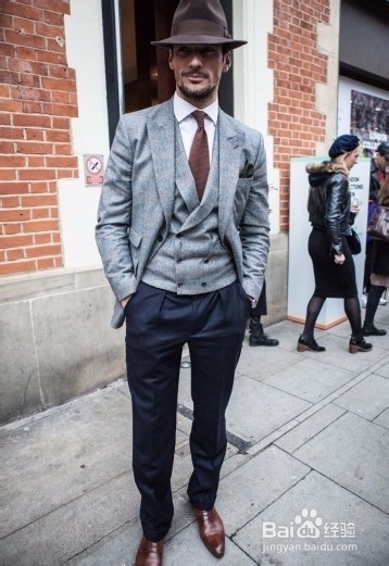 男士正装怎么搭配皮鞋?