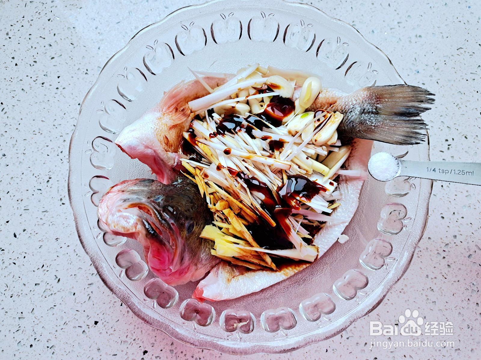 自制烤鲈鱼的做法