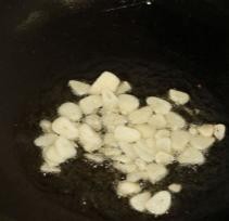 怎么做凉拌西兰花木耳