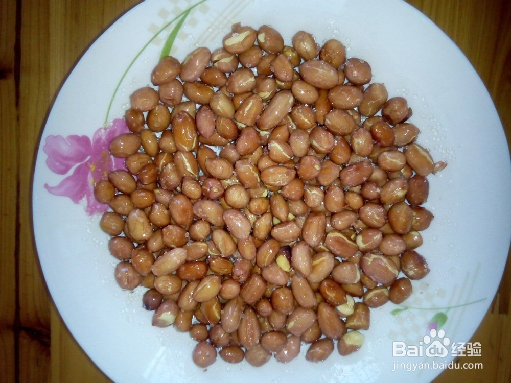 爆花生米怎么做不会烧糊?