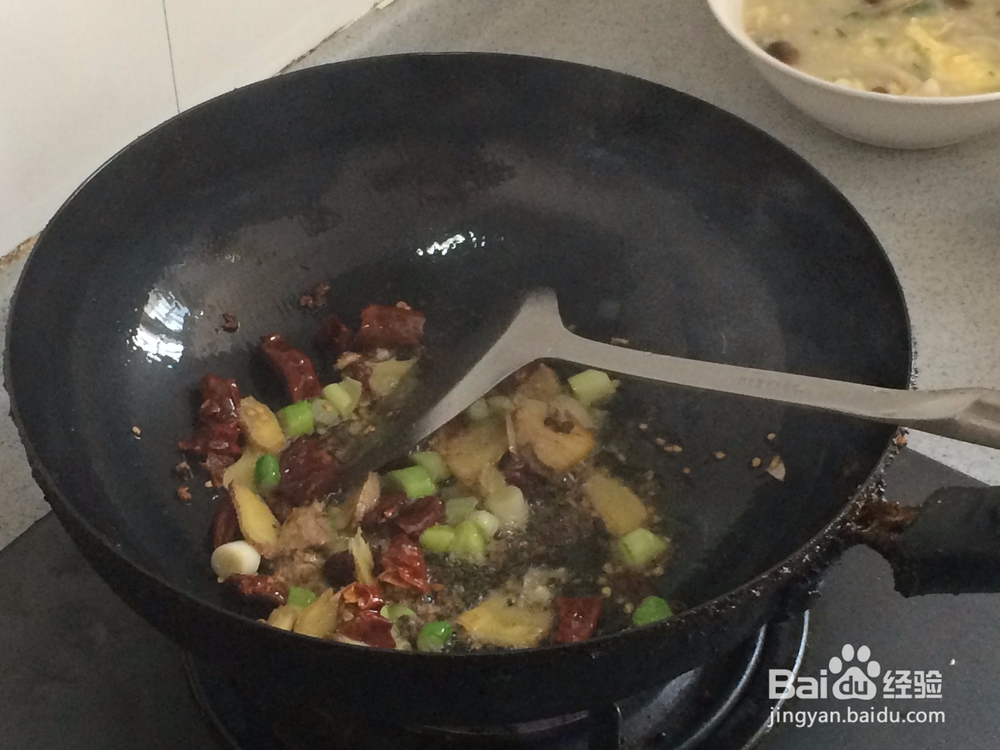 如何做鲫鱼炖白萝卜