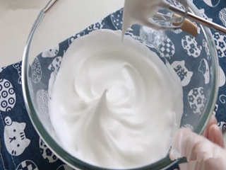 提拉米苏下雪蛋糕怎么做?