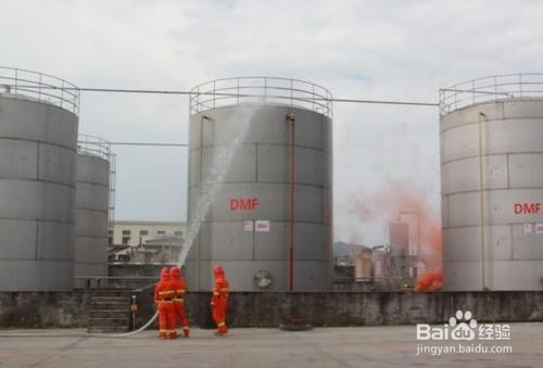 危险品运输发生毒气泄漏该如何逃生