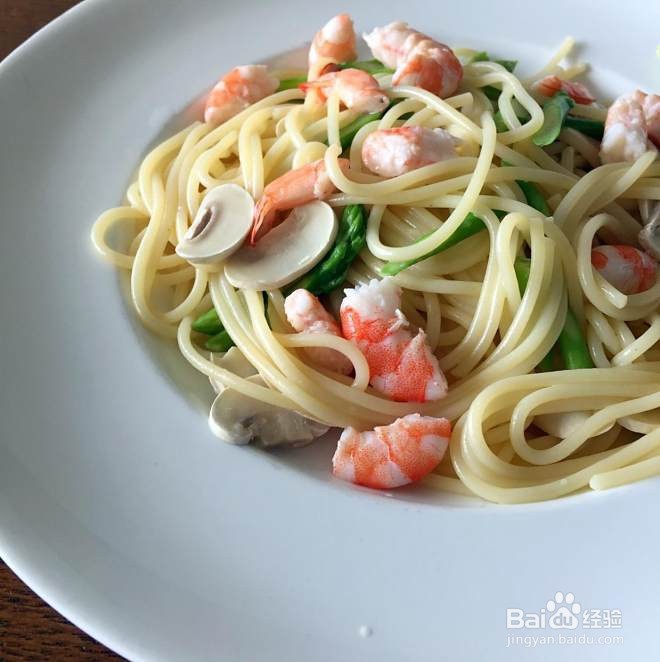 怎么做白平菇鲜虾意面
