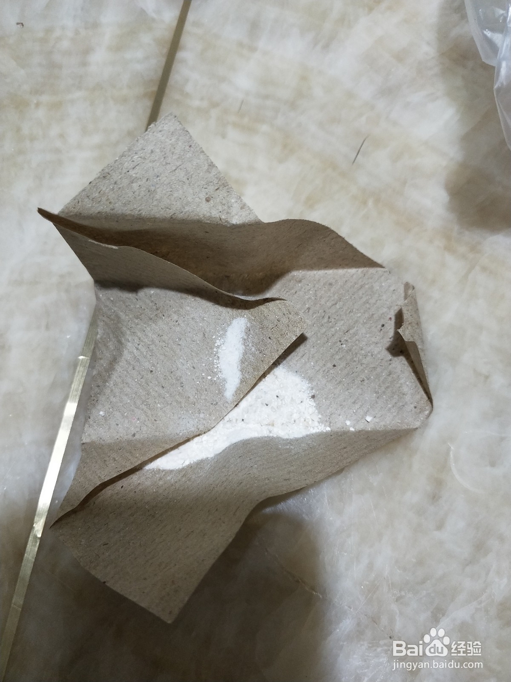 川贝蒸梨是食疗咳嗽的佳选之一