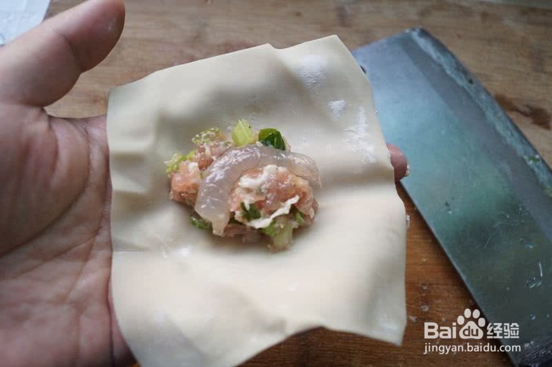 鲜虾芹菜大馄饨的家常做法