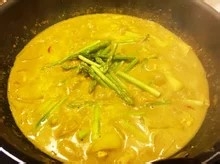 异国风情之:泰式椰奶地瓜芦笋鸡肉咖喱饭