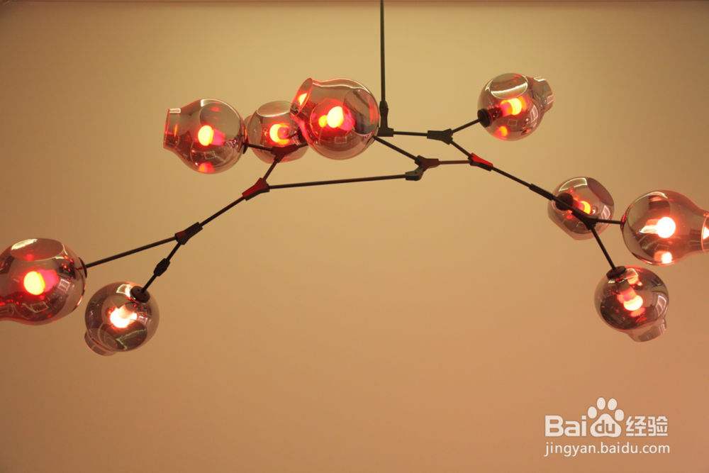 QUBIC调调光色机一款超高颜值的智能灯