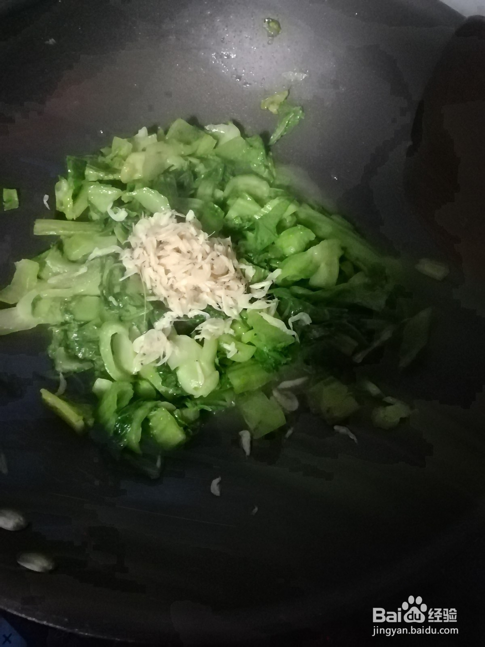 盖菜炒虾皮做法