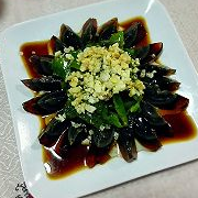 尖椒皮蛋的做法