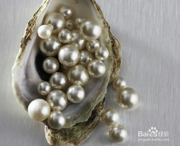 <b>为什么说万层泪水凝结的珍珠是女士必备的珍宝</b>