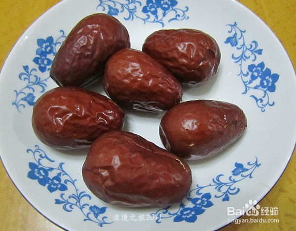 大枣制作圣诞老人圣诞雪人