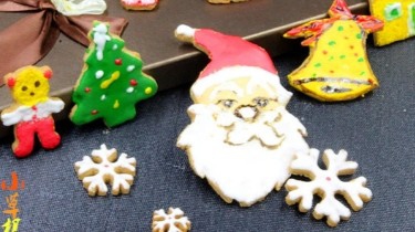 圣诞孩子最爱的糖霜饼干的做法
