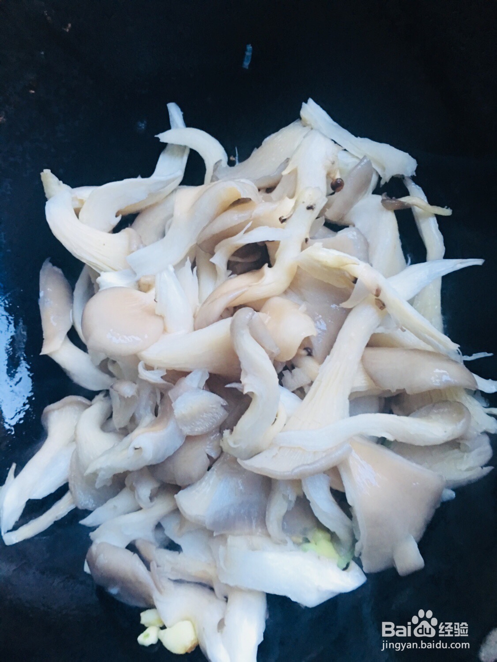 心心念念的蘑菇炒青菜