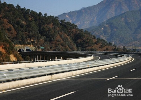 开车走高速走匝道注意事项