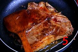 黑椒红酒汁煎牛扒