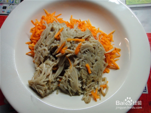 胡萝卜拌金针菇