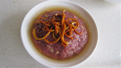 滋养也要有原则有态度——虫草花蒸鸽肉