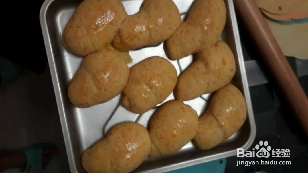 胡萝卜小餐包的做法