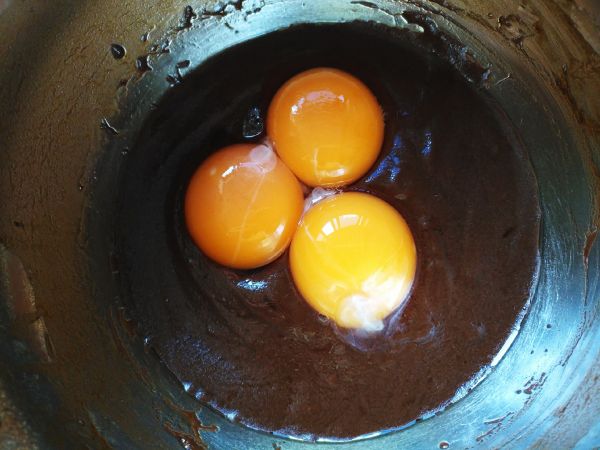 可可戚风纸杯蛋糕