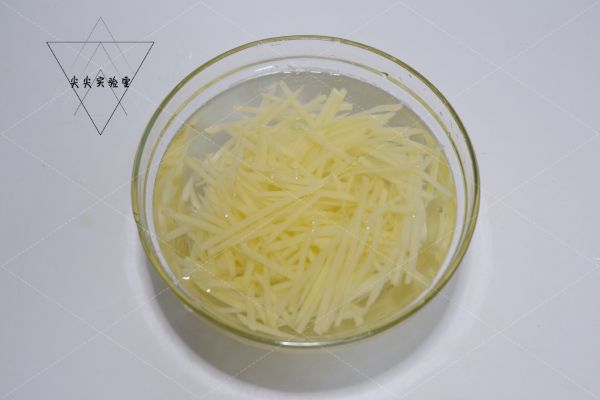 尖椒洋葱土豆丝