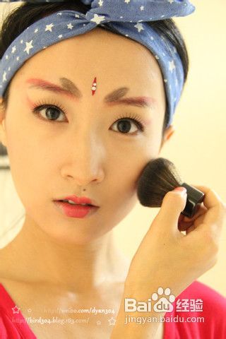 电视剧轩辕剑中魔女如烟是如何化妆的？