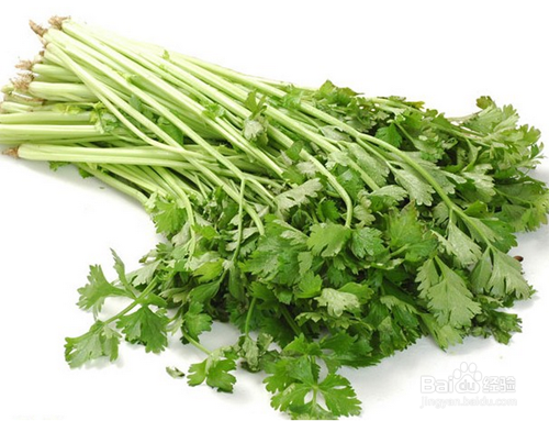 降压蔬菜:肉沫炒芹菜土豆丝