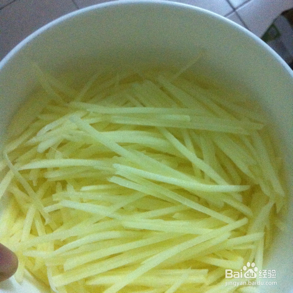 两个人的小日子：[18]不一样的土豆丝