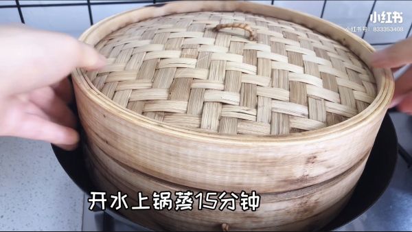 胡萝卜开花馒头