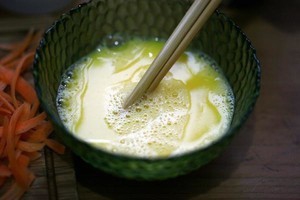 河南特色-春笋虾仁炒蛋怎么做？